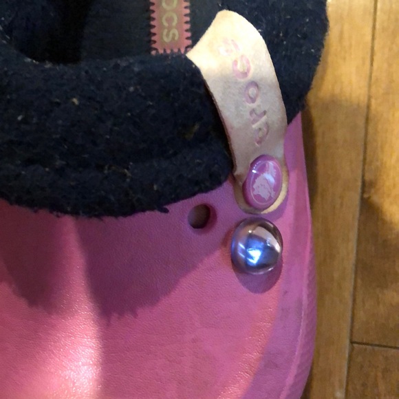 Pink Fuzzy lined Crocs! Size 2! - Picture 7 of 8